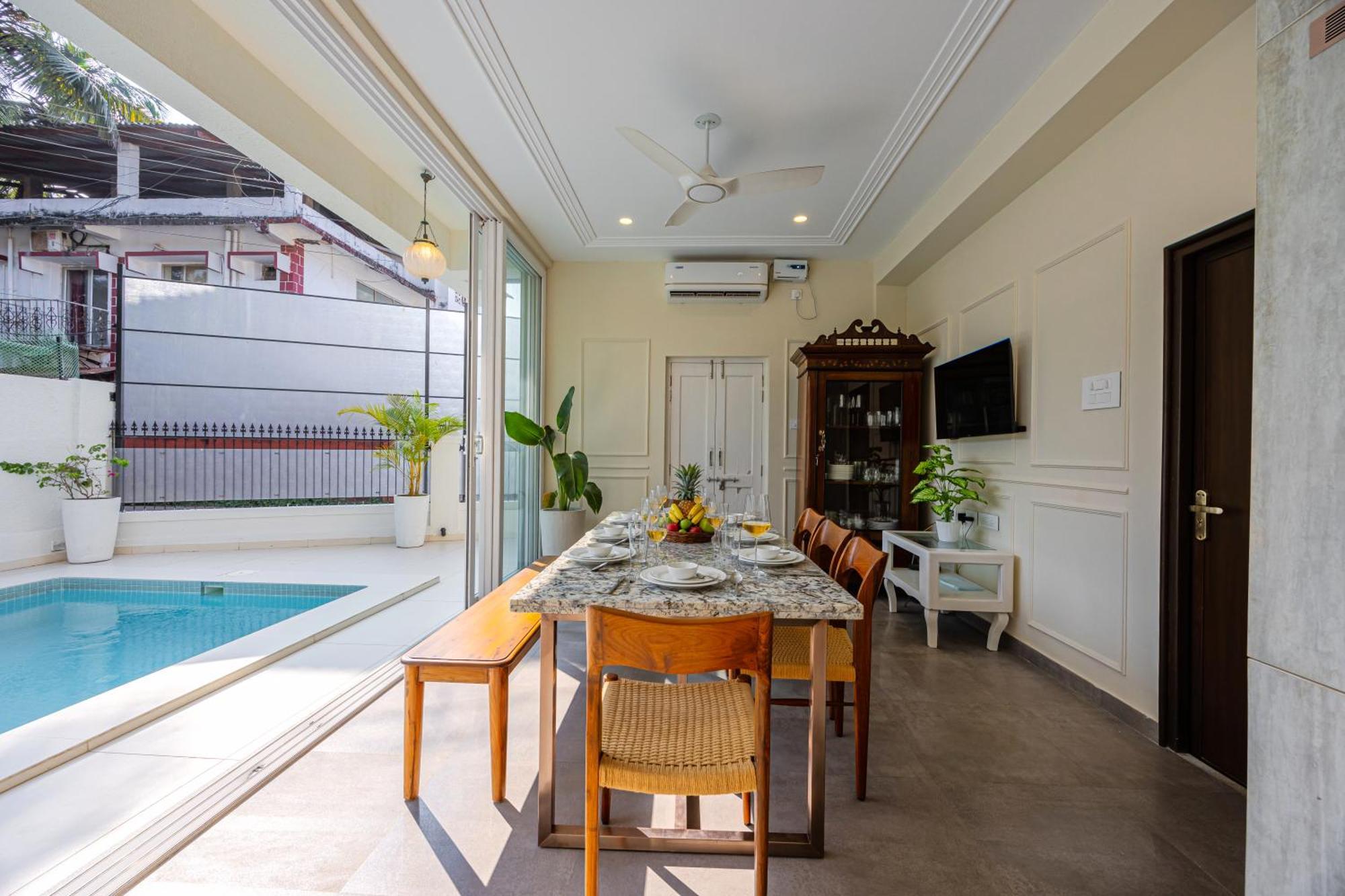 Elivaas 4 Bhk Villa Near Beach With Private Pool & Bar - Casa Boa Vida Кандолим Экстерьер фото