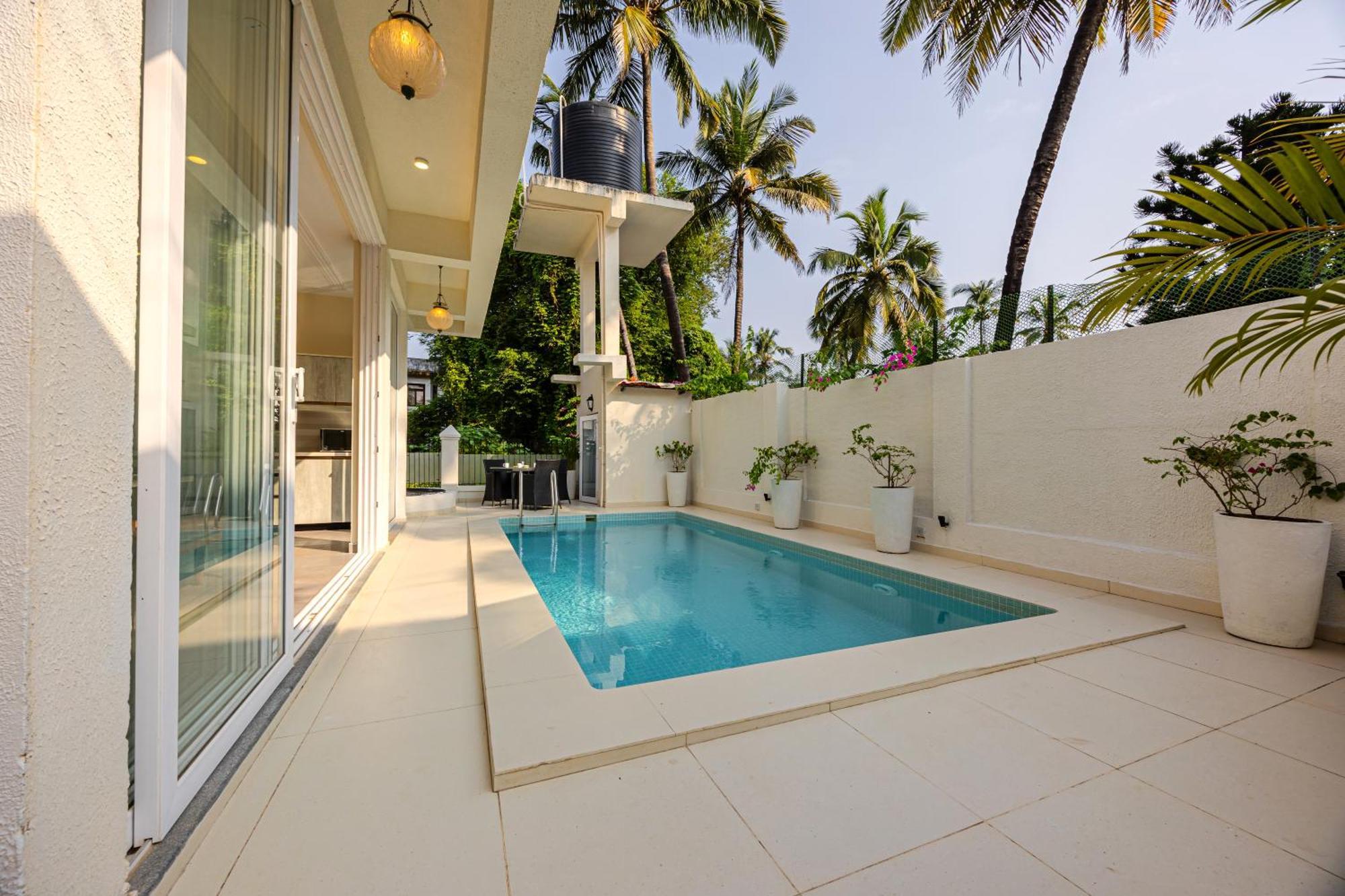 Elivaas 4 Bhk Villa Near Beach With Private Pool & Bar - Casa Boa Vida Кандолим Экстерьер фото
