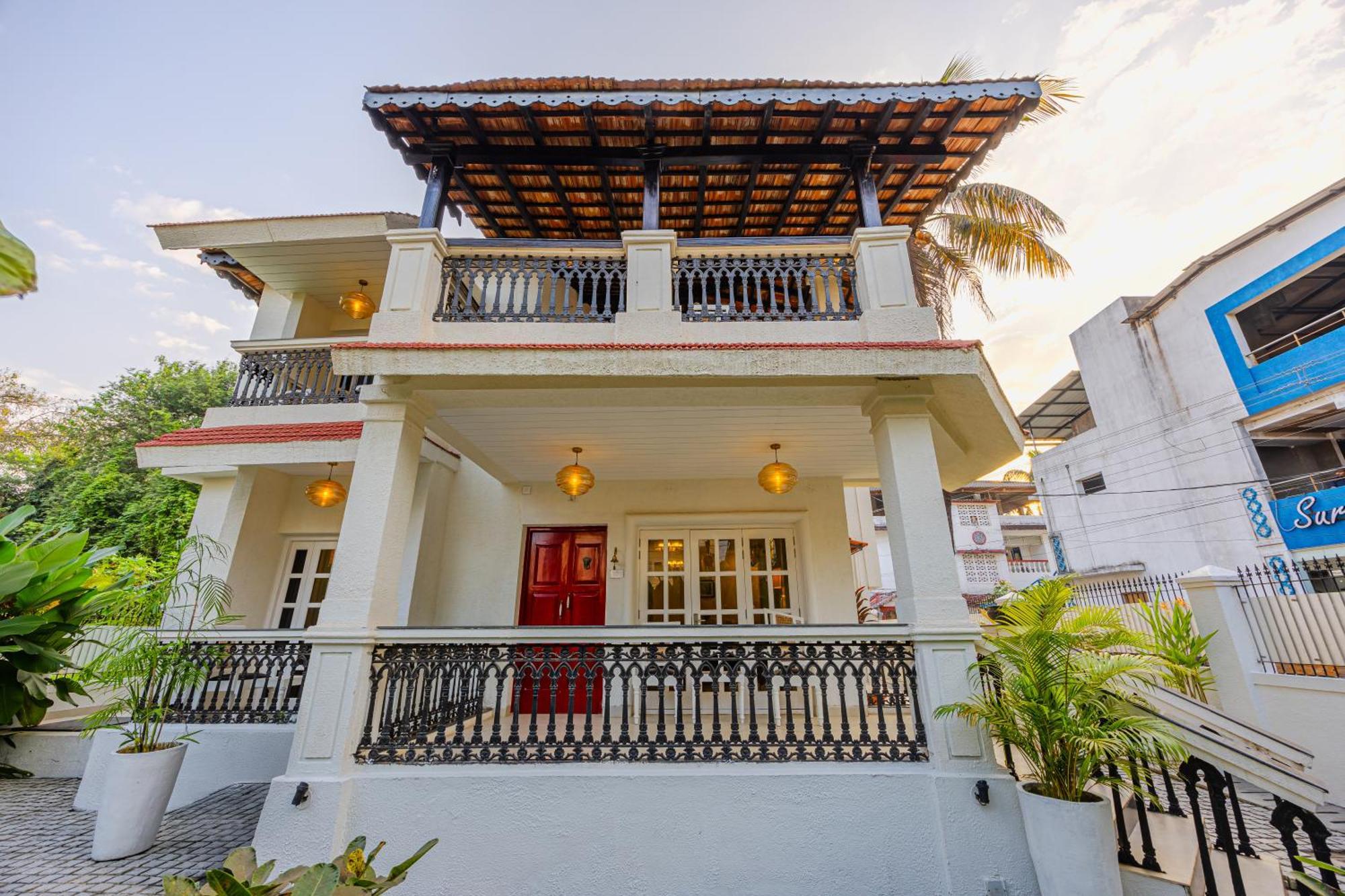 Elivaas 4 Bhk Villa Near Beach With Private Pool & Bar - Casa Boa Vida Кандолим Экстерьер фото