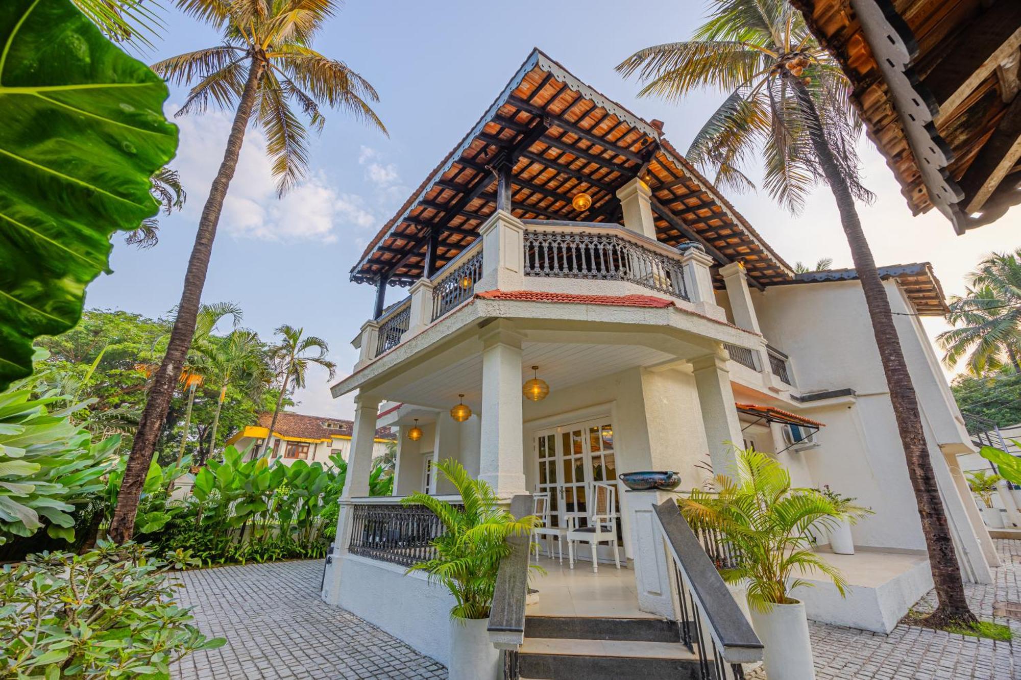 Elivaas 4 Bhk Villa Near Beach With Private Pool & Bar - Casa Boa Vida Кандолим Экстерьер фото