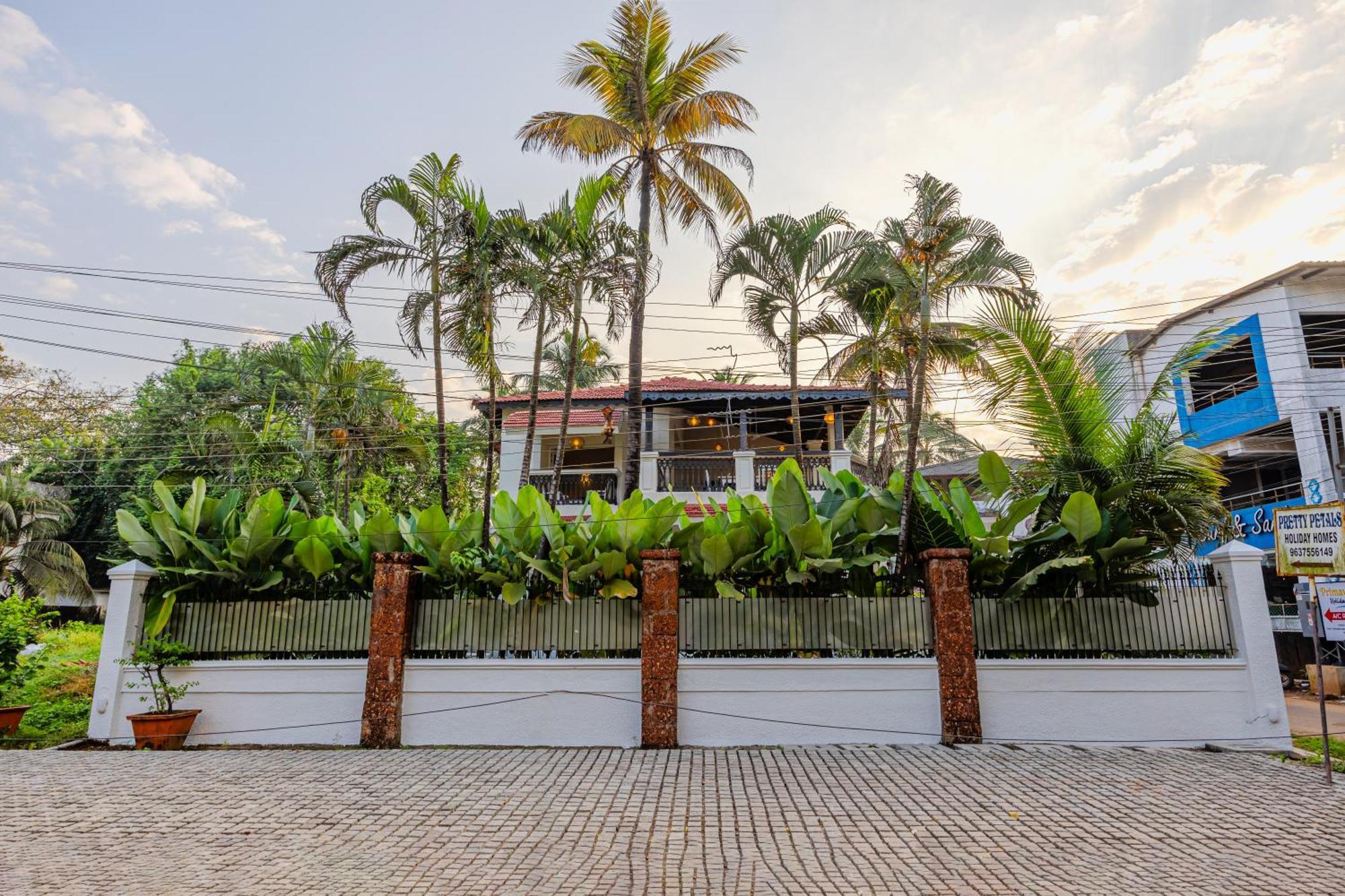 Elivaas 4 Bhk Villa Near Beach With Private Pool & Bar - Casa Boa Vida Кандолим Экстерьер фото